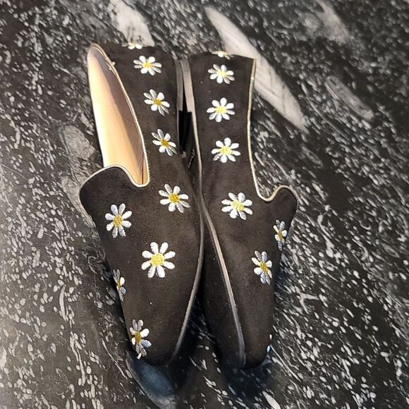 BRAND NEW C. WONDER'S FLORAL EMBROIDERED WOMEN'S  LOAFERS - Picture 10 of 16